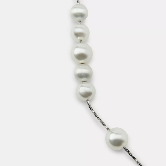Zara White Pearl Statement Necklace - Picture 7 of 7
